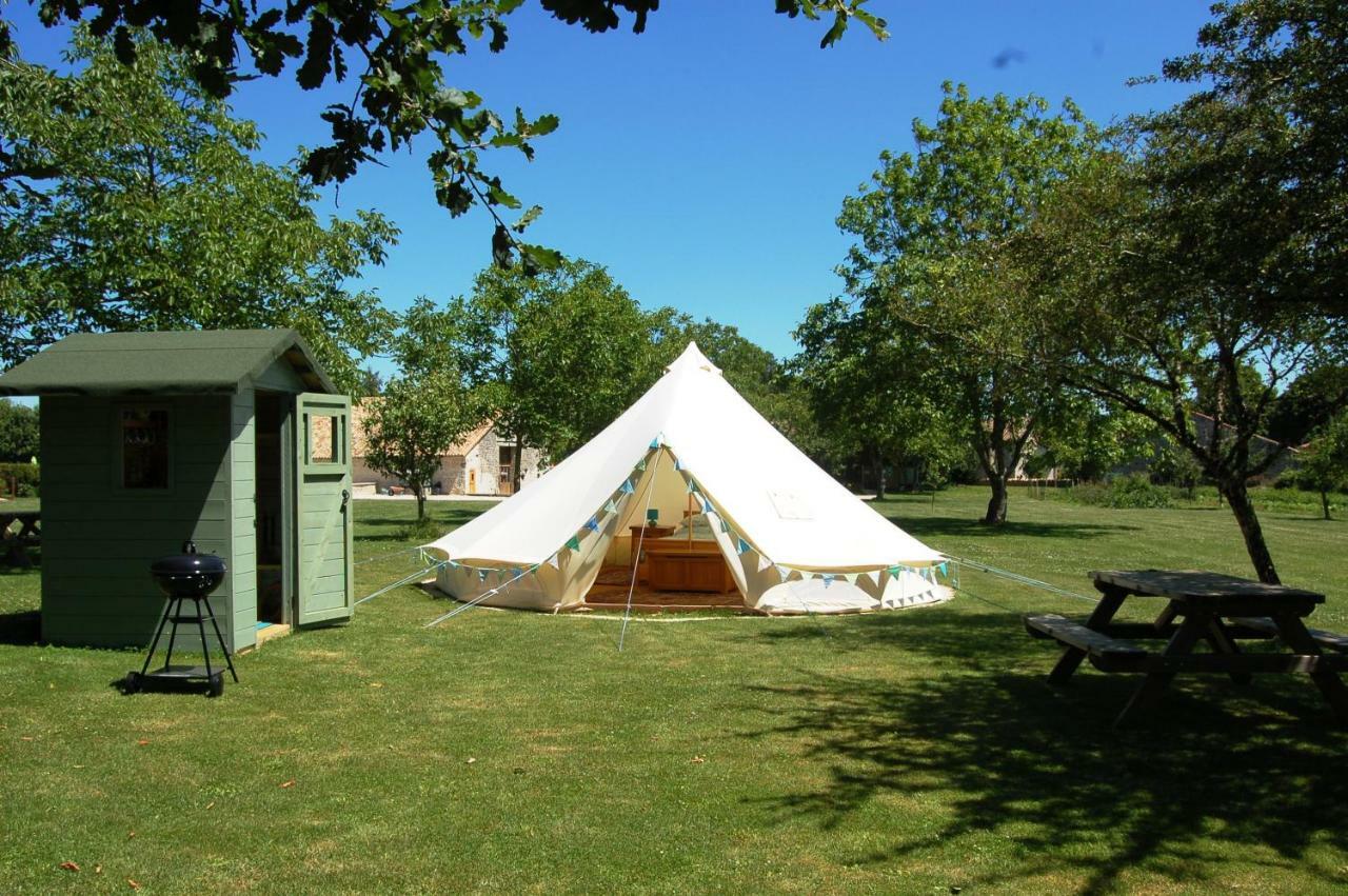 Camping La Foret De Tesse Exterior photo