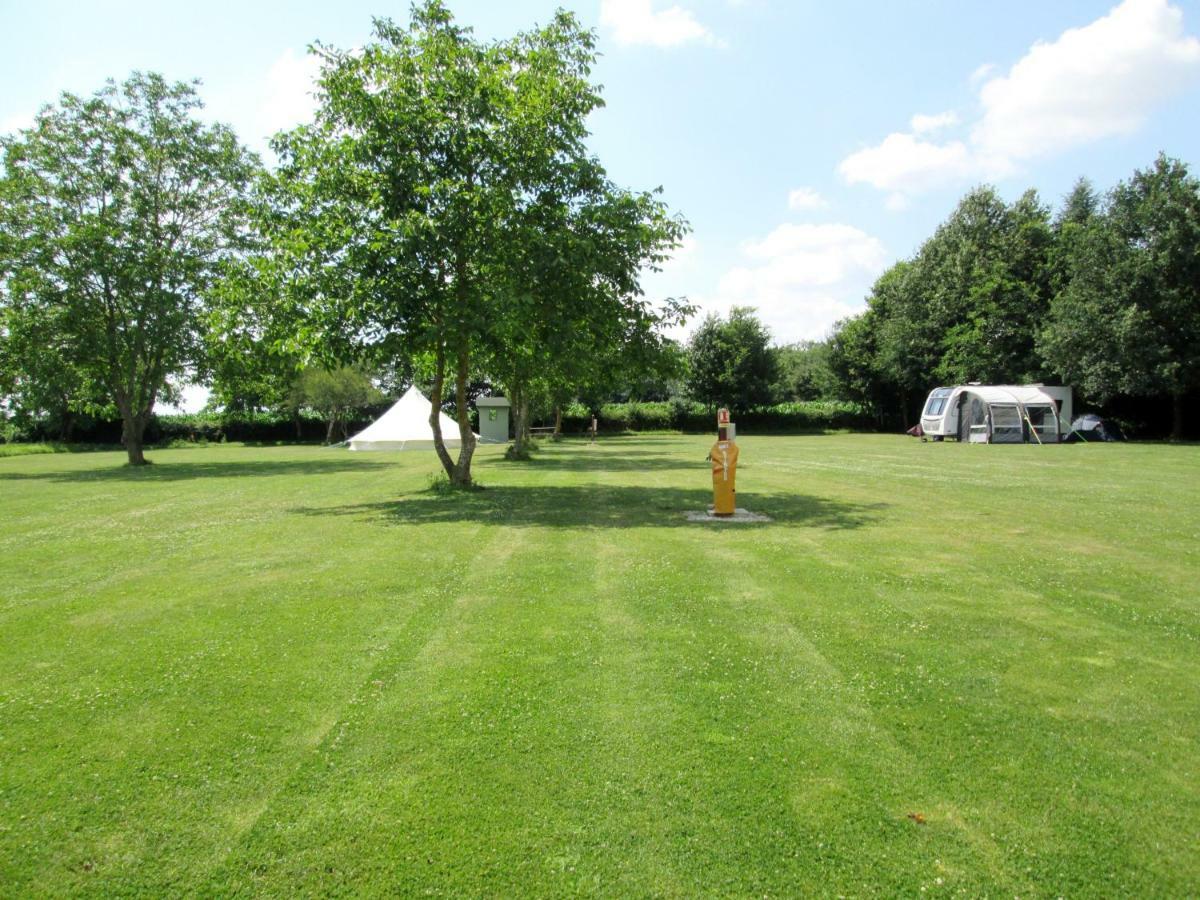 Camping La Foret De Tesse Exterior photo